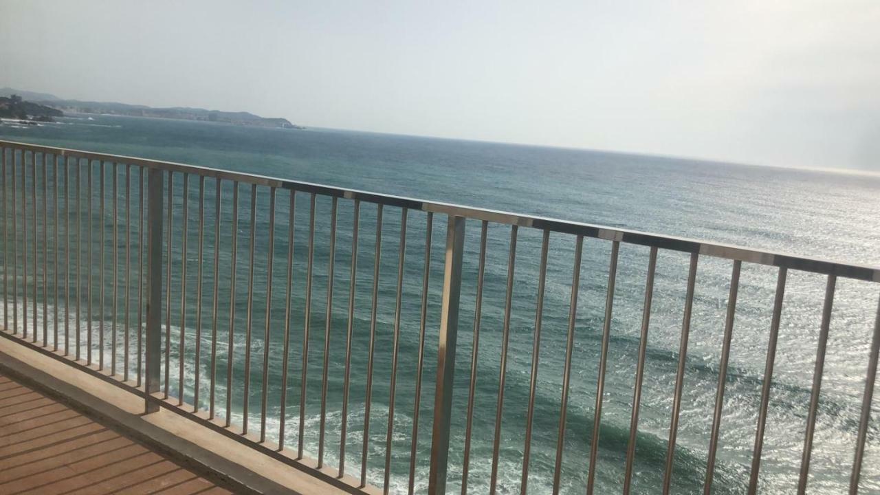 Apartamento En Primera Linia Vistas Al Mar Платжа-д'Ару Екстер'єр фото