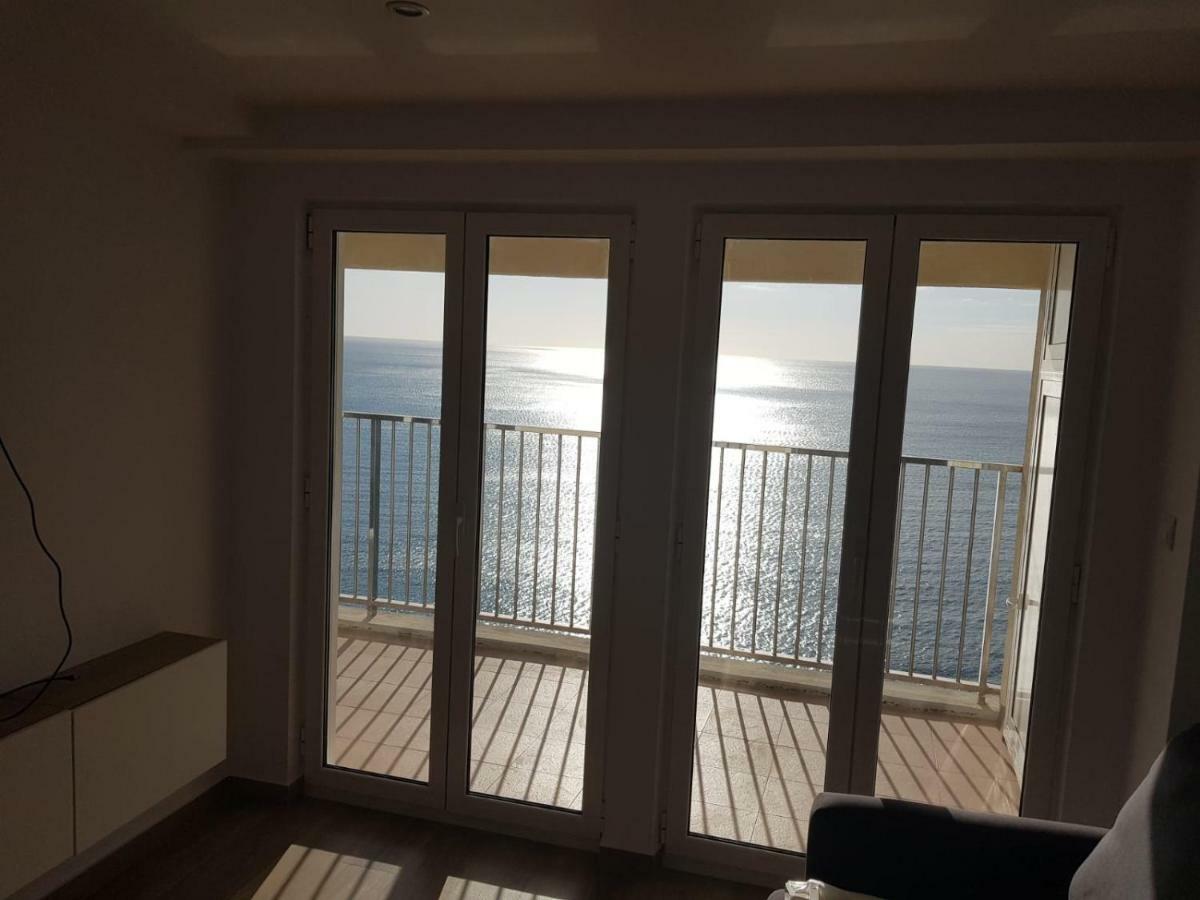 Apartamento En Primera Linia Vistas Al Mar Платжа-д'Ару Екстер'єр фото