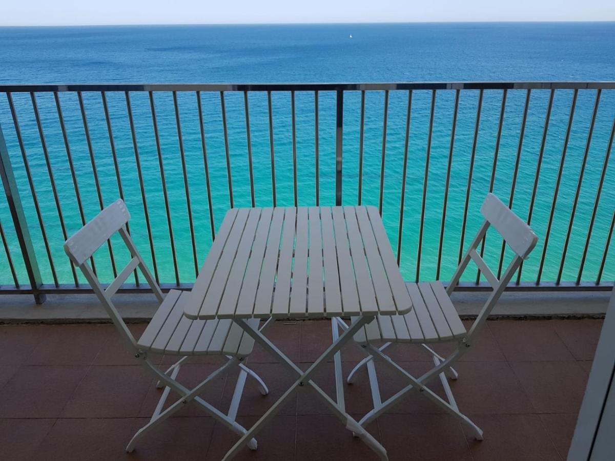 Apartamento En Primera Linia Vistas Al Mar Платжа-д'Ару Екстер'єр фото