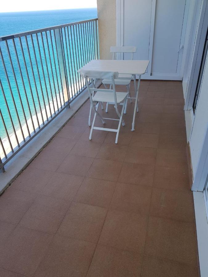Apartamento En Primera Linia Vistas Al Mar Платжа-д'Ару Екстер'єр фото